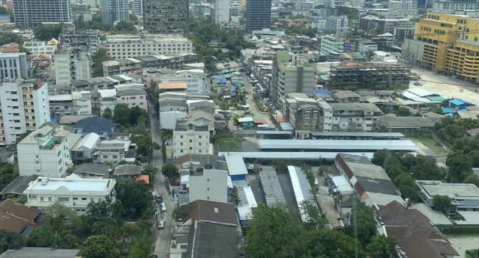 For sale 2 bedrooms condo in Chatuchak, Bangkok
