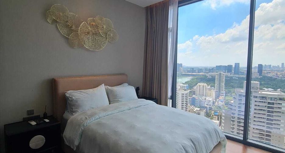 For sale 3 bedrooms condo in Khlong Toei, Bangkok