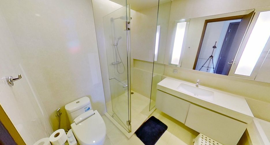 For rent 2 bedrooms condo in Watthana, Bangkok