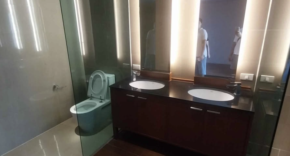 For sale and for rent 3 bedrooms townhouse in Watthana, Bangkok