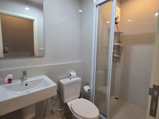 À louer 2 chambres condo à Mueang Phuket, Phuket