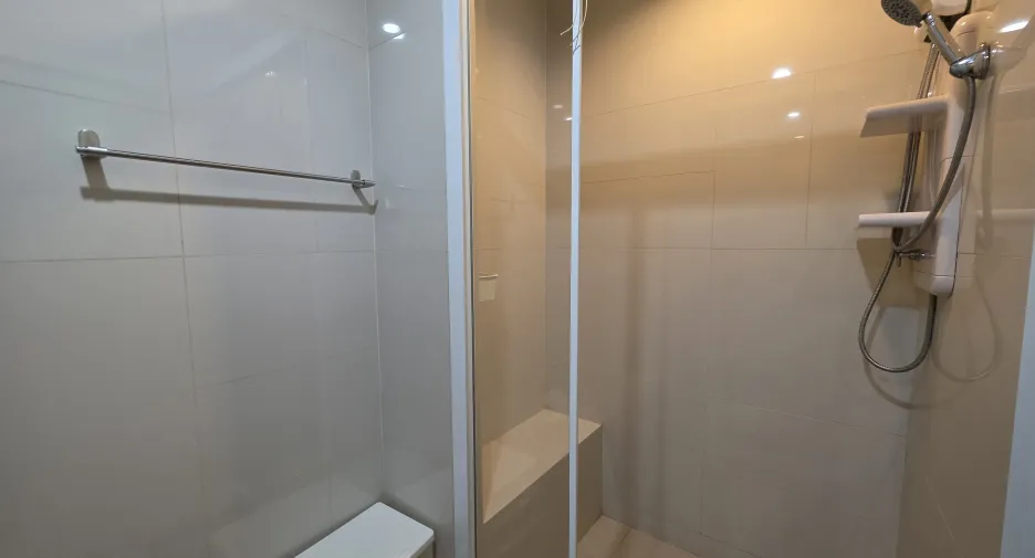 For rent 2 bedrooms condo in Mueang Phuket, Phuket