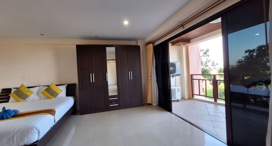 For rent 2 bedrooms apartment in Mueang Phuket, Phuket