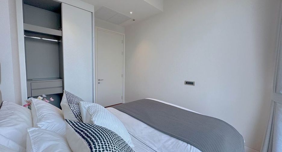 For rent 2 bedrooms condo in Watthana, Bangkok