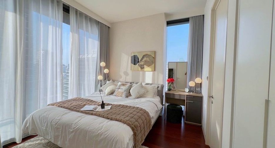 For rent 2 bedrooms condo in Watthana, Bangkok