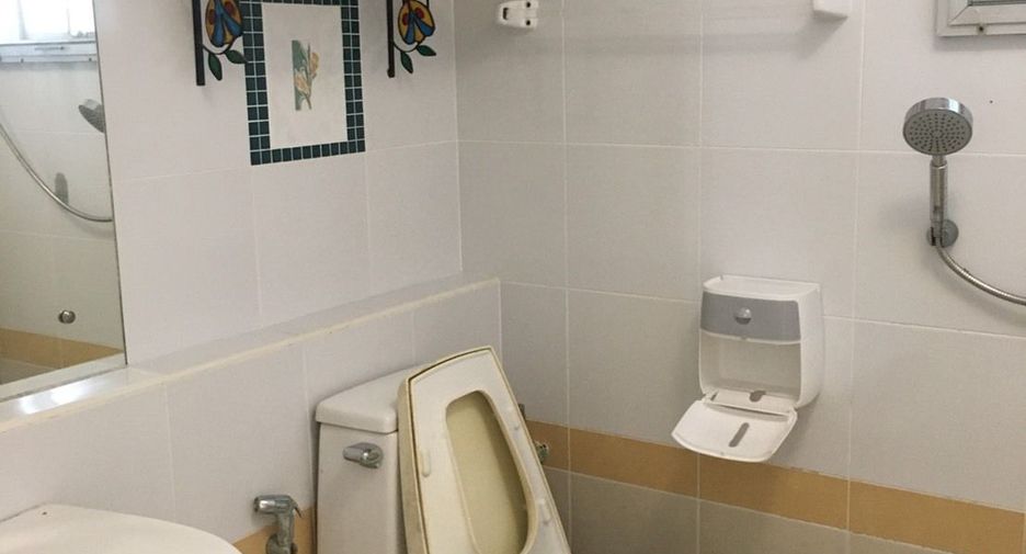 À vendre et à louer 4 chambres maison à Bang Bo, Samut Prakan