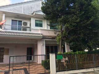 À vendre et à louer 4 chambres maison à Bang Bo, Samut Prakan