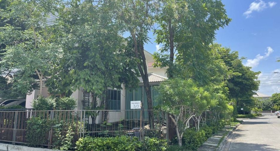 À vendre et à louer 4 chambres maison à Bang Bo, Samut Prakan
