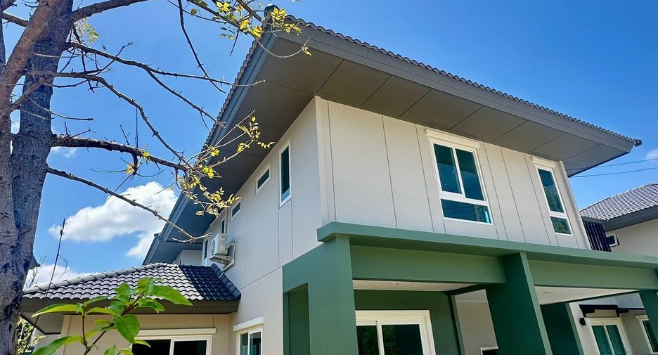 Haus zur Miete mit 4 Zimmer in Mueang Phuket, Phuket