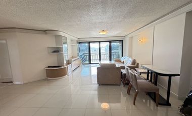For rent 2 bedrooms apartment in Pathum Wan, Bangkok