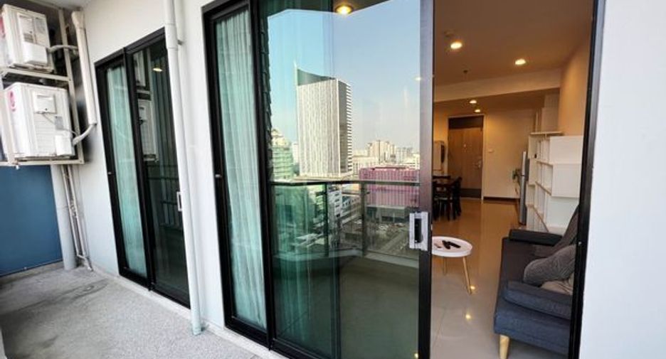 For rent 1 bed condo in Watthana, Bangkok