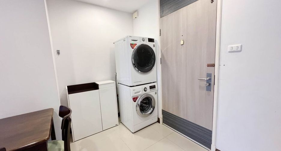 For rent 1 bed condo in Watthana, Bangkok