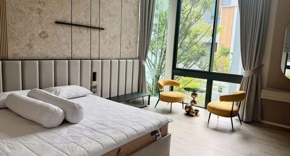 Haus zur Miete mit 4 Zimmer in Saphan Sung, Bangkok