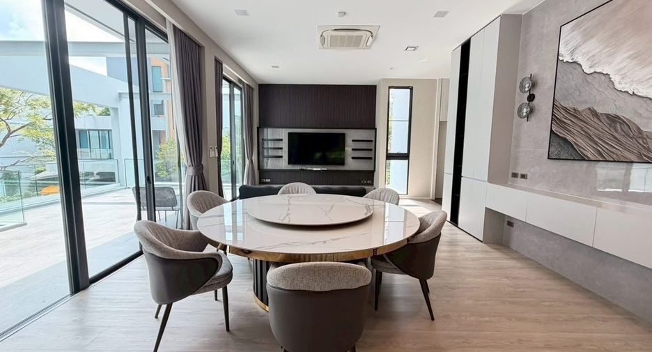 Haus zur Miete mit 4 Zimmer in Saphan Sung, Bangkok