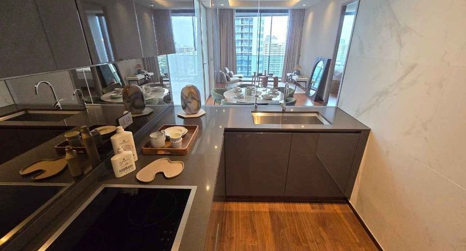 Condo en alquiler de 2 habitaciones en Khlong Toei, Bangkok