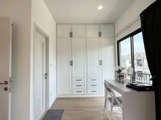 For sale 4 bedrooms house in Bang Sao Thong, Samut Prakan