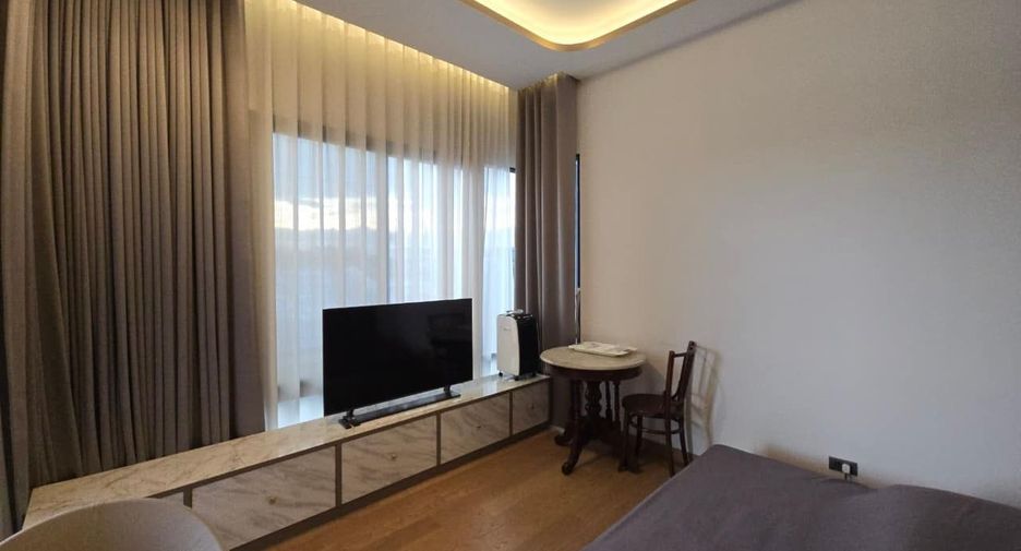 For sale 3 bedrooms house in Wang Thonglang, Bangkok
