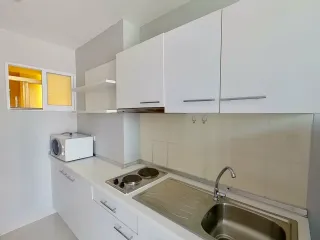 Condo en alquiler de 1 habitaciones en Khlong Toei, Bangkok