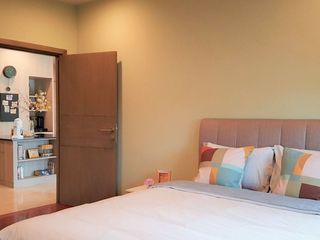 For rent 2 bedrooms condo in Yan Nawa, Bangkok