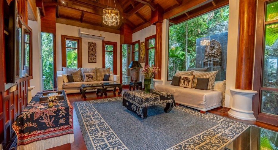 À louer 4 chambres villa à Thalang, Phuket