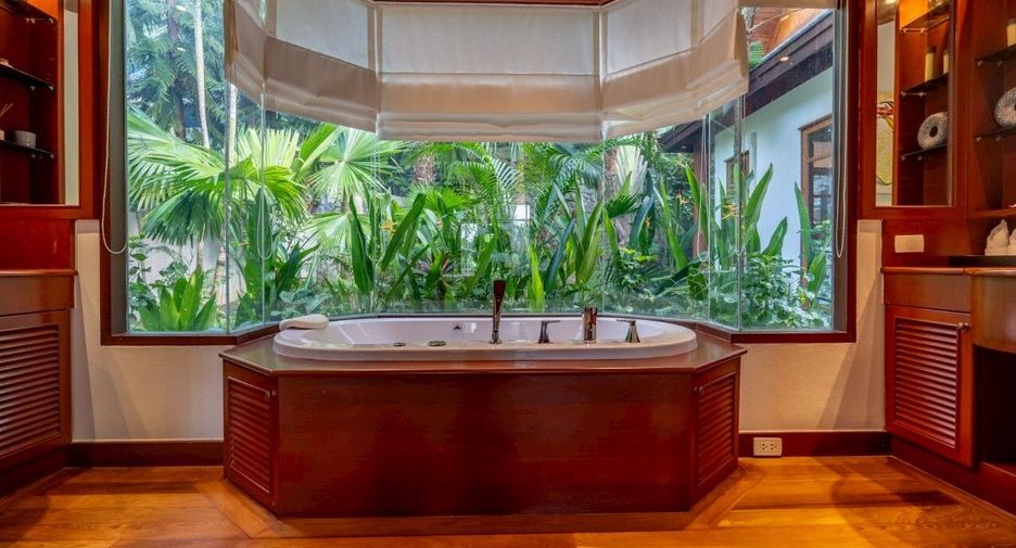 À louer 4 chambres villa à Thalang, Phuket