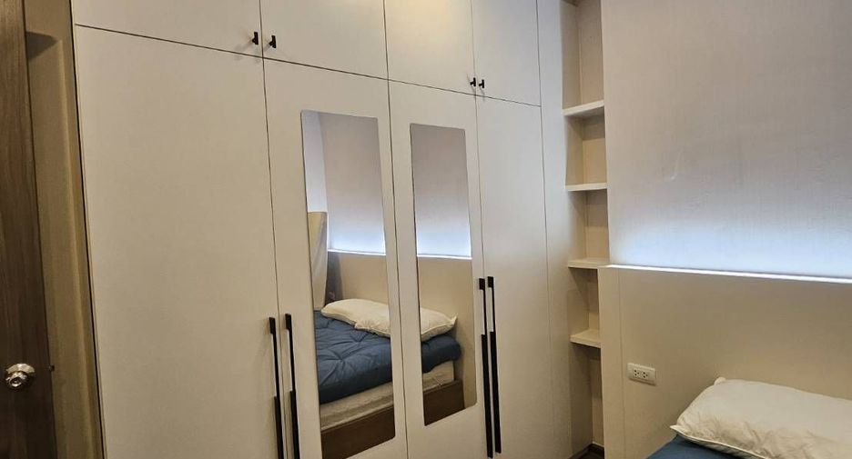 For sale 1 bed condo in Huai Khwang, Bangkok