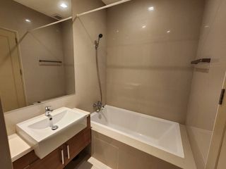 Wohnung zur Miete mit 2 Zimmer in Khlong Toei, Bangkok