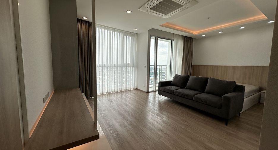 Condo en alquiler de 3 habitaciones en Khlong Toei, Bangkok