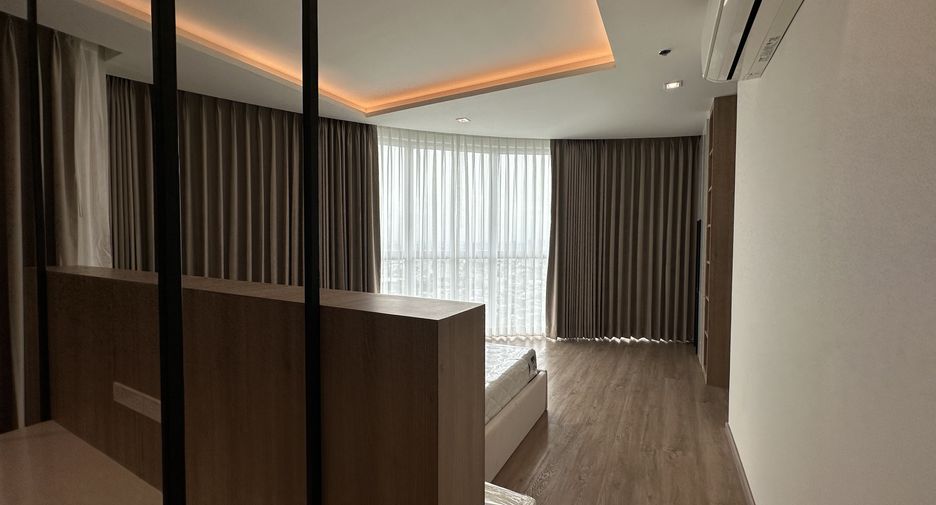 Condo en alquiler de 3 habitaciones en Khlong Toei, Bangkok