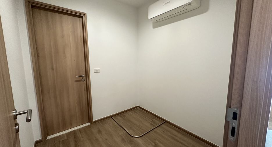 Condo en alquiler de 3 habitaciones en Khlong Toei, Bangkok