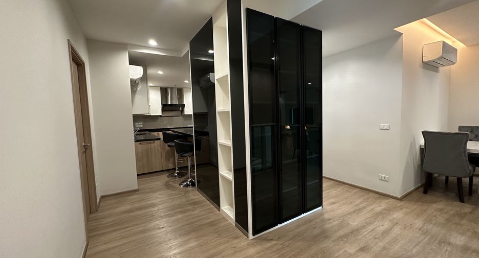 Condo en alquiler de 3 habitaciones en Khlong Toei, Bangkok