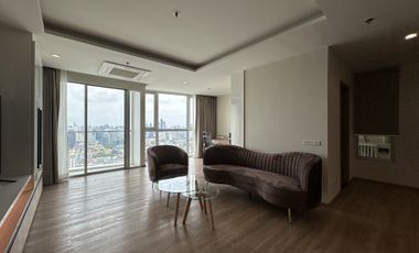 For rent 3 bedrooms condo in Khlong Toei, Bangkok
