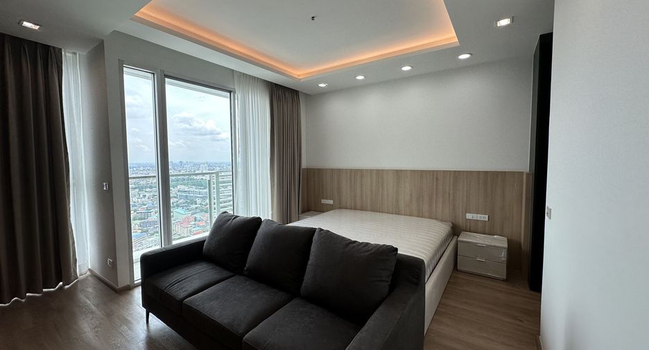 Condo en alquiler de 3 habitaciones en Khlong Toei, Bangkok