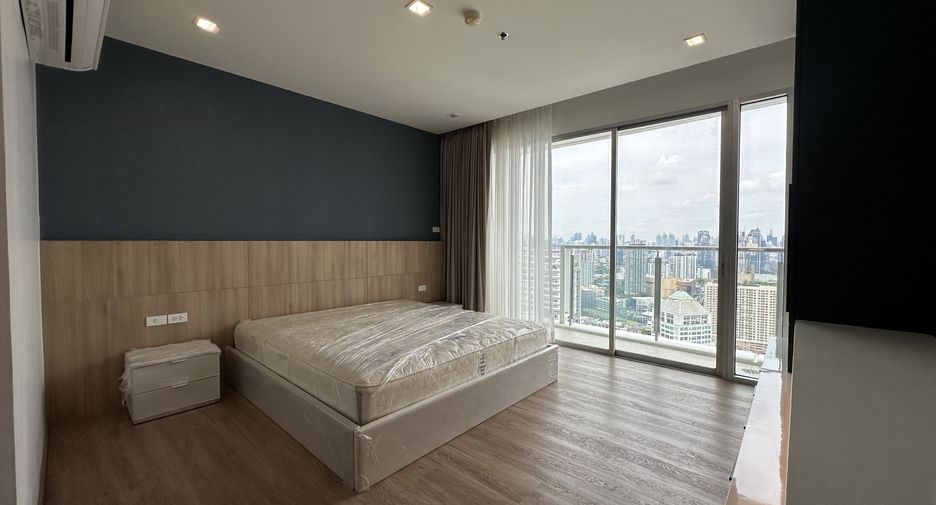 Condo en alquiler de 3 habitaciones en Khlong Toei, Bangkok