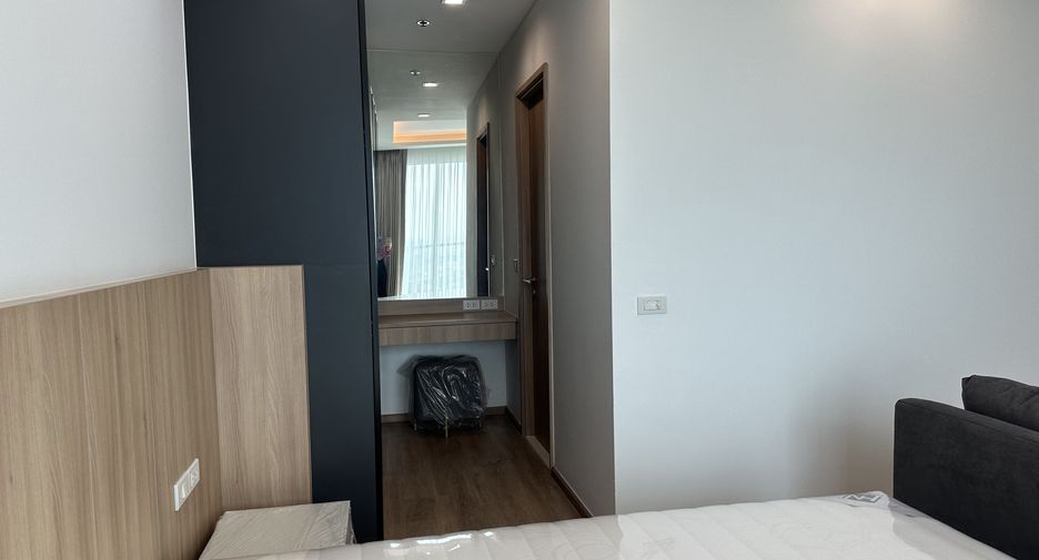 Condo en alquiler de 3 habitaciones en Khlong Toei, Bangkok