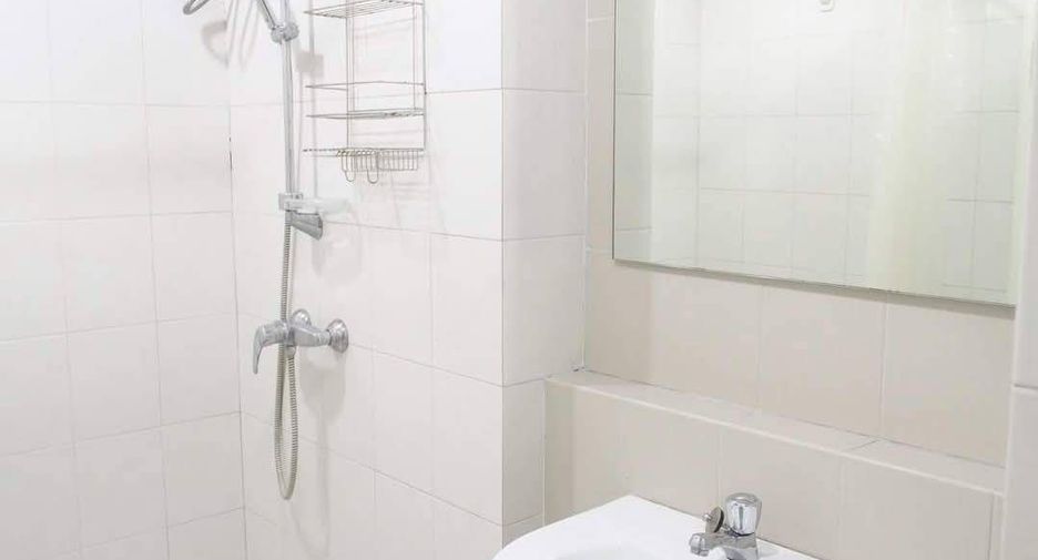 For rent 1 bed condo in Pathum Wan, Bangkok