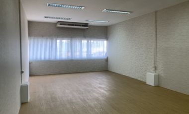 For rent office in Khlong Toei, Bangkok