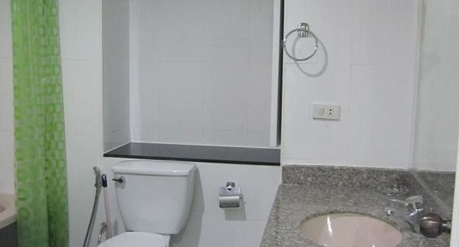 For rent 1 bed condo in Watthana, Bangkok