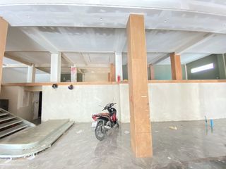 For rent 4 bedrooms retail Space in Suan Luang, Bangkok