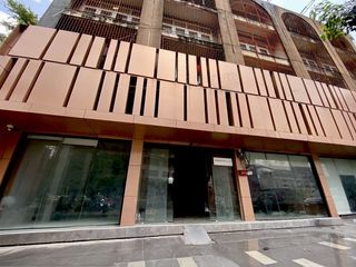 For rent 4 bedrooms retail Space in Suan Luang, Bangkok