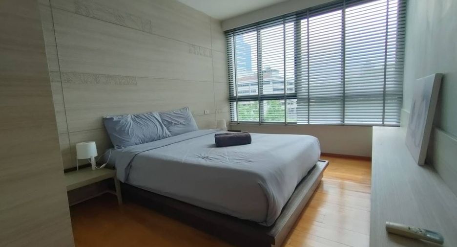 For rent 2 bedrooms condo in Khlong Toei, Bangkok