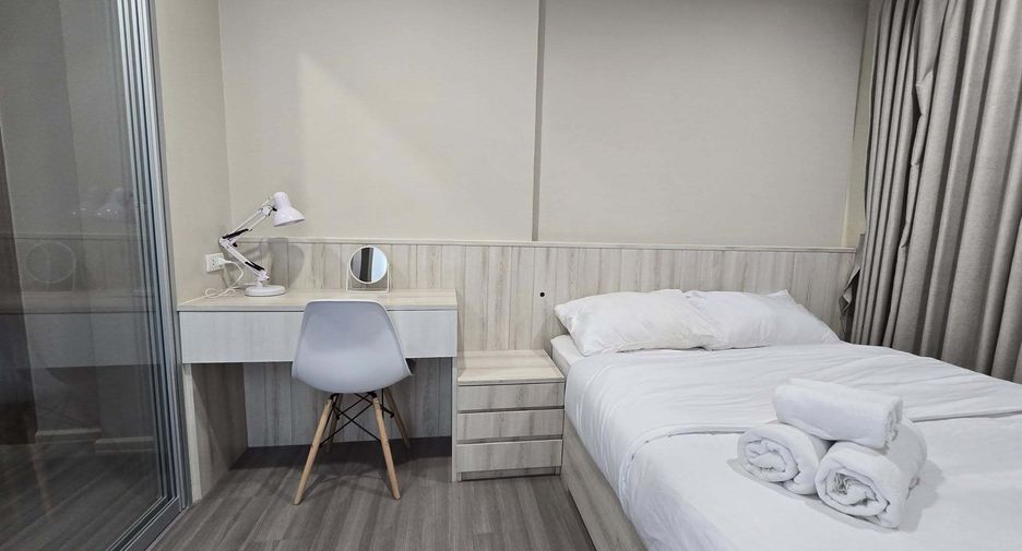 For rent 2 bedrooms condo in Bang Phlat, Bangkok