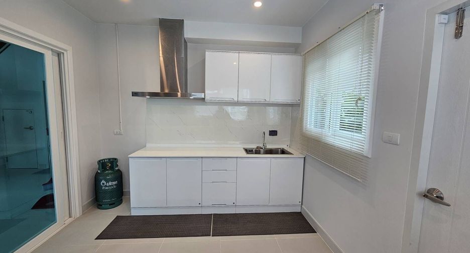 For rent 4 bedrooms house in Thalang, Phuket