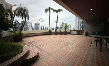 Condo en venta y en alquiler de 5 habitaciones en Khlong Toei, Bangkok