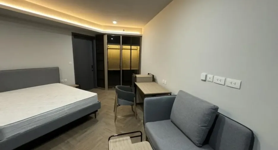 For rent 1 bed condo in Bang Rak, Bangkok
