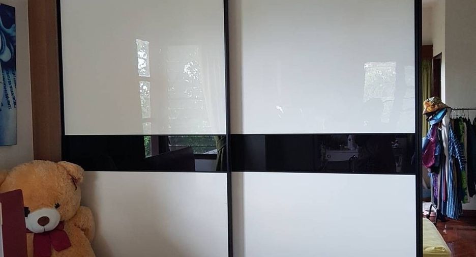 For sale 4 bedrooms house in Mueang Phuket, Phuket