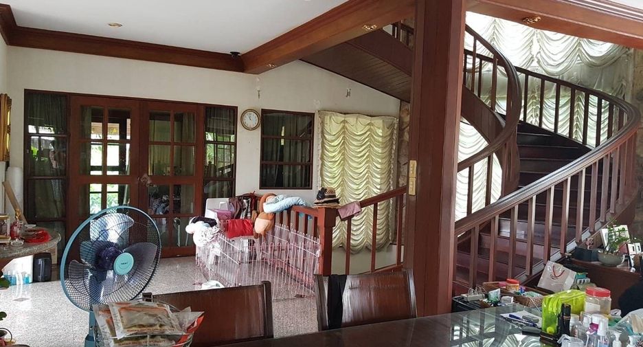 For sale 4 bedrooms house in Mueang Phuket, Phuket