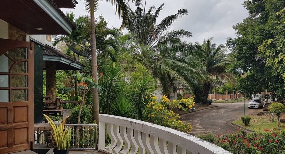 For sale 4 bedrooms house in Mueang Phuket, Phuket