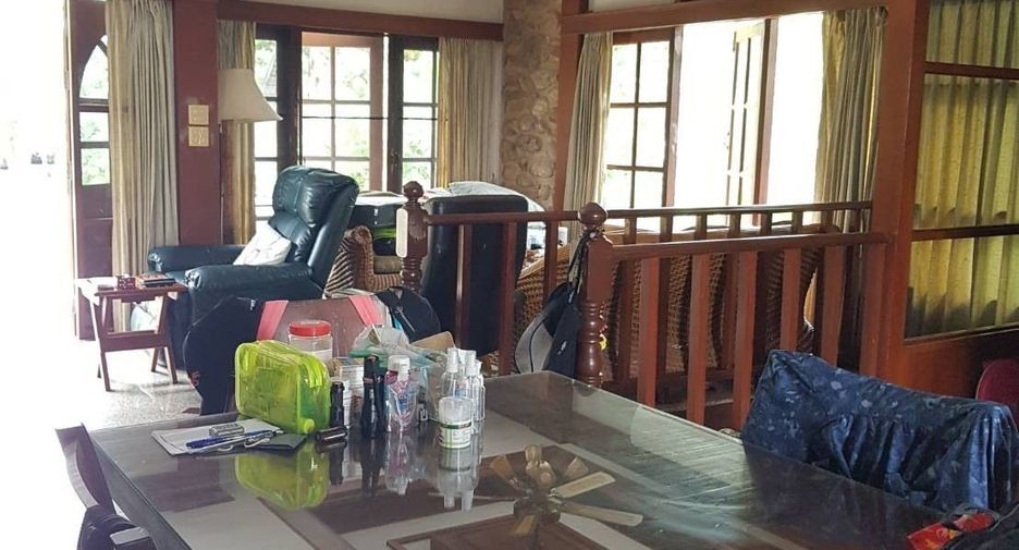 For sale 4 bedrooms house in Mueang Phuket, Phuket
