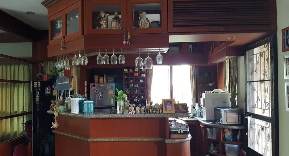 For sale 4 bedrooms house in Mueang Phuket, Phuket